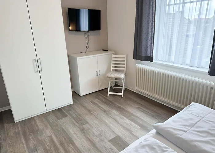 Haus Blanker Hans 11 *